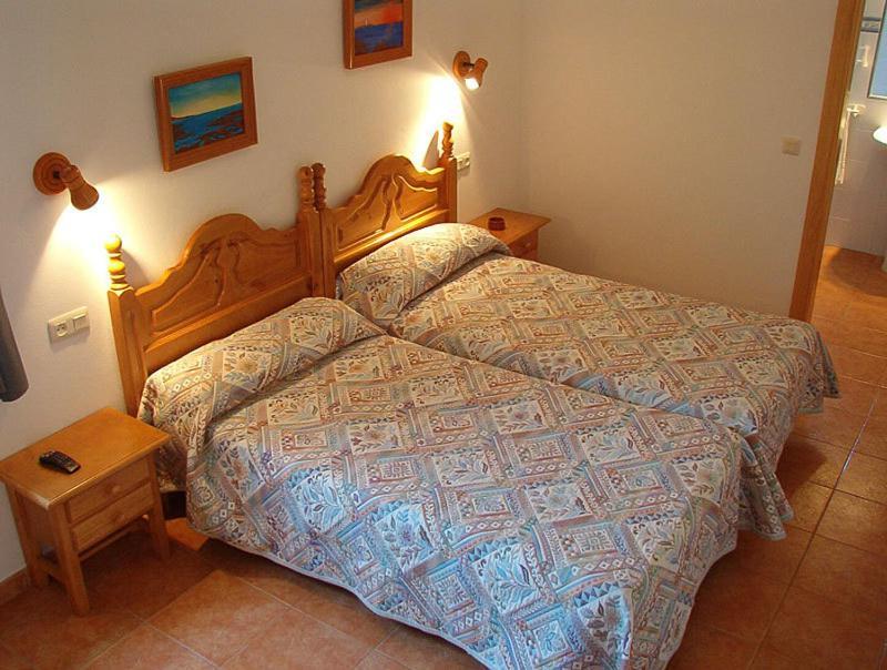 Hostal Las Acacias ロス・カーニョス・デ・メカ 部屋 写真